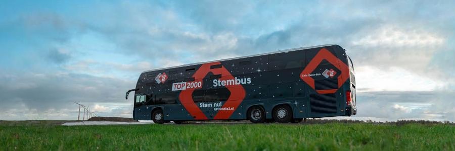 Stembus voor NPO Radio 2 Top 2000 rijdt weer